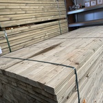 Ca. 96x Vuren balken geschaafd/geïmpregneerd